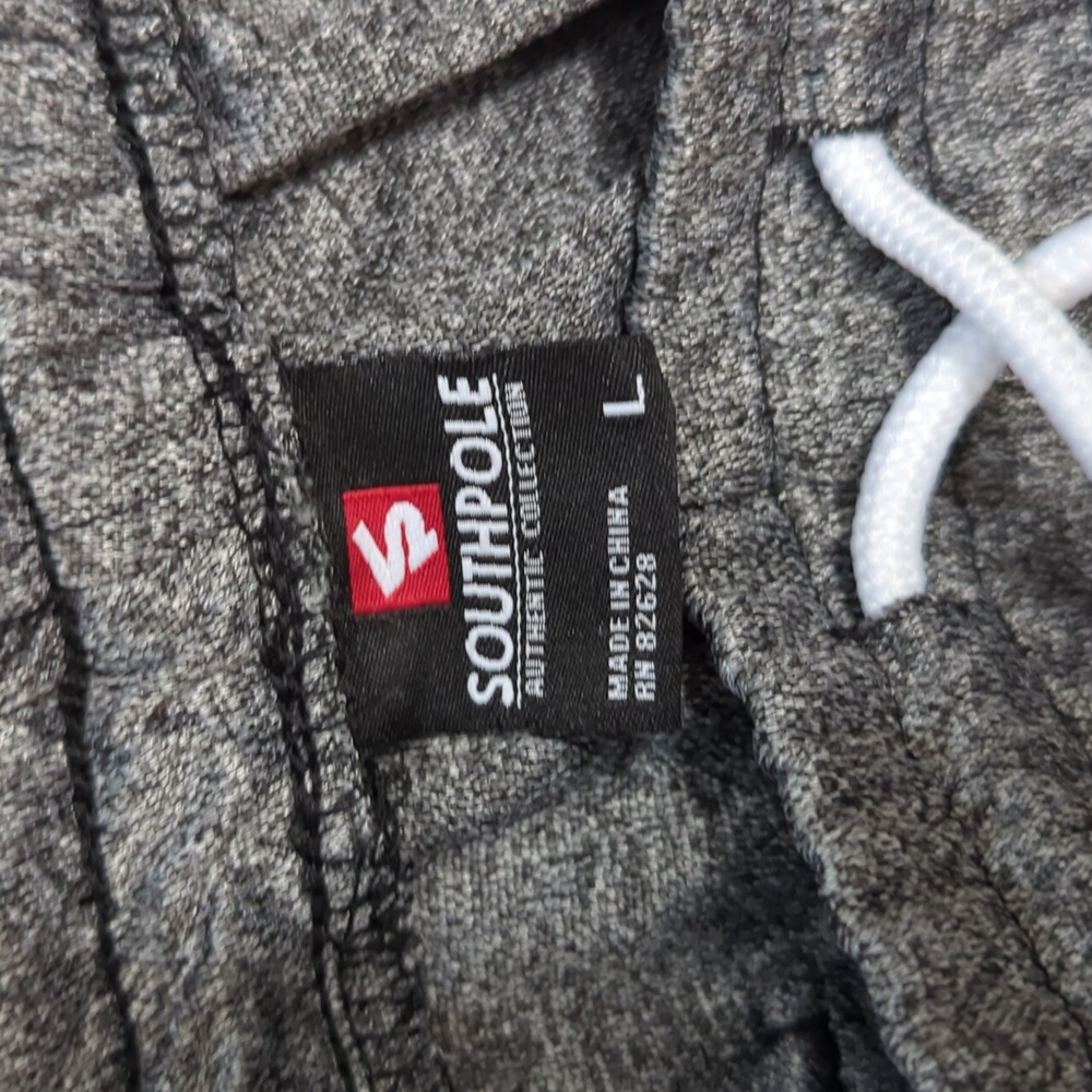 Men's South Pole Authentic Collection Gray with Black Stripe Shorts Size Large - Picture 4 of 8